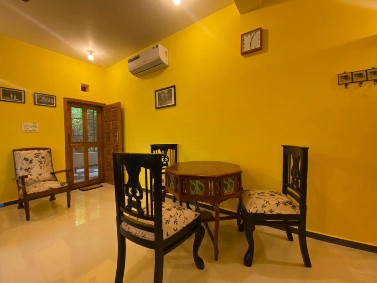 Sharad Baug Homestay Бхудж Экстерьер фото