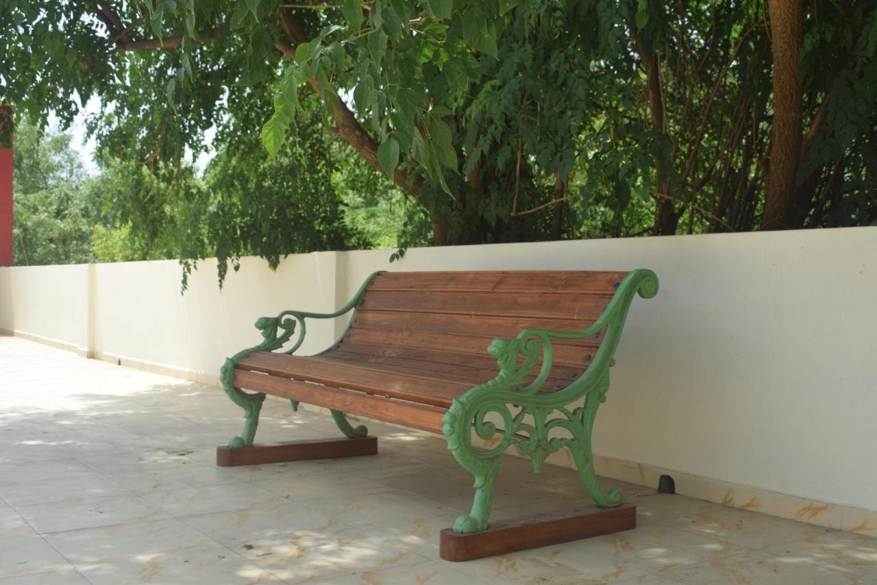 Sharad Baug Homestay Бхудж Экстерьер фото
