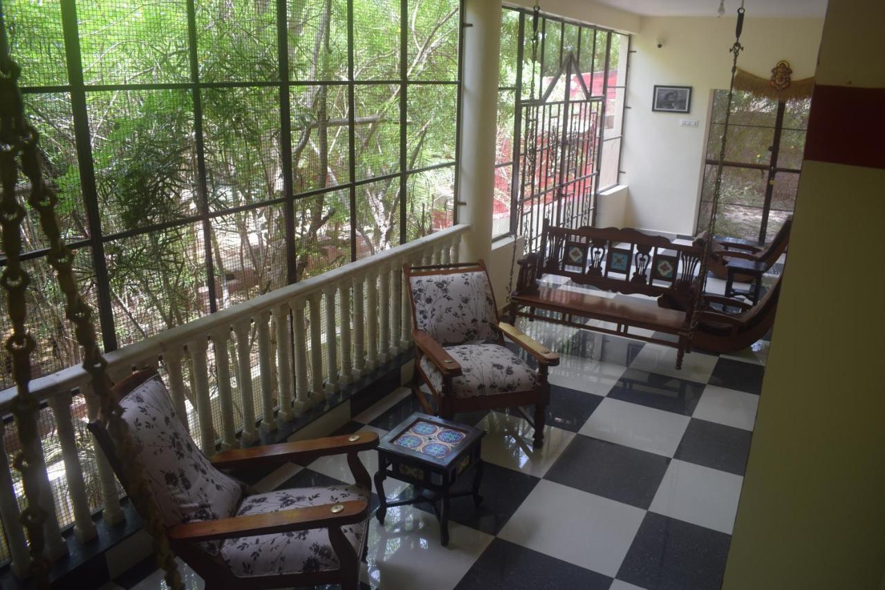 Sharad Baug Homestay Бхудж Экстерьер фото