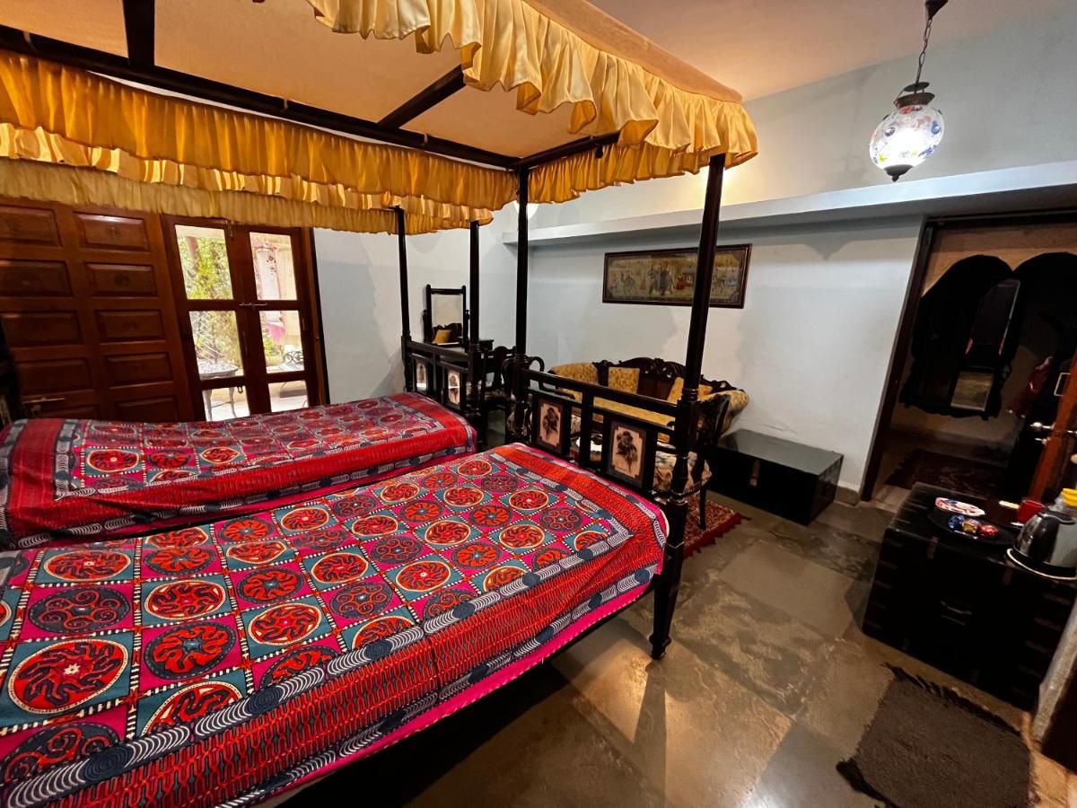 Sharad Baug Homestay Бхудж Экстерьер фото
