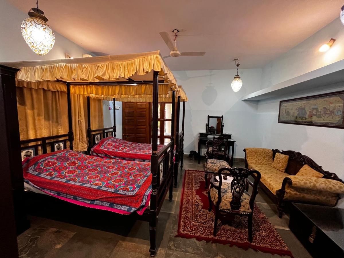 Sharad Baug Homestay Бхудж Экстерьер фото