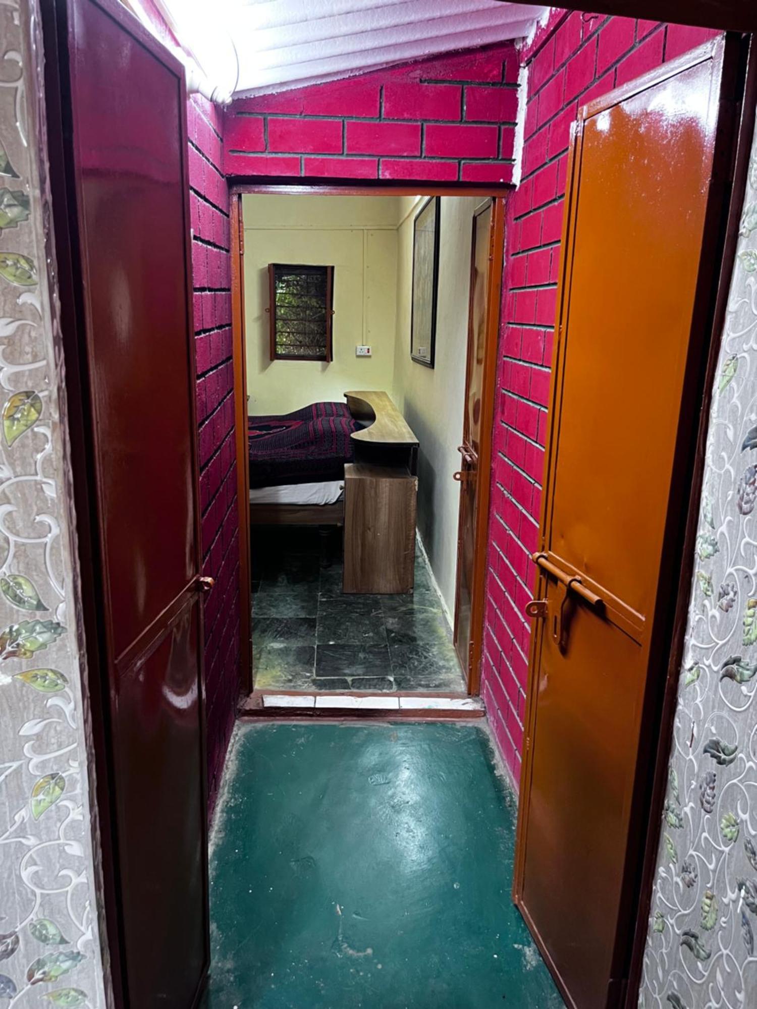 Sharad Baug Homestay Бхудж Экстерьер фото