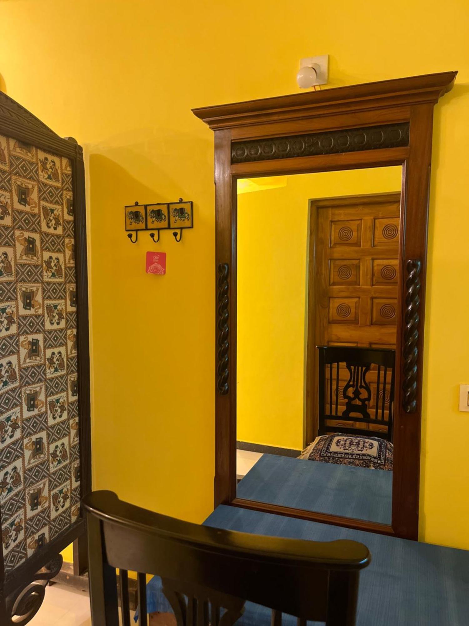 Sharad Baug Homestay Бхудж Экстерьер фото