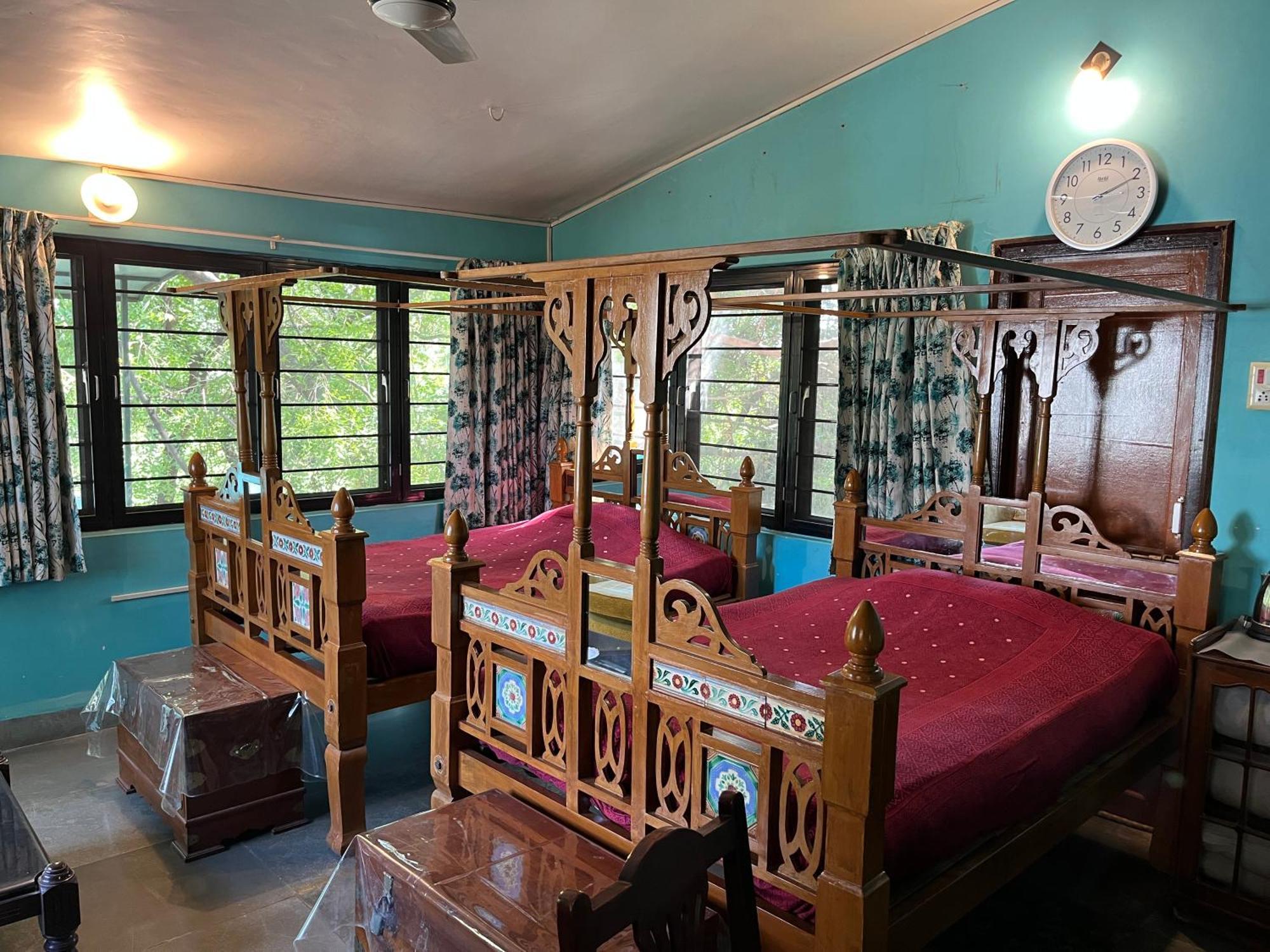 Sharad Baug Homestay Бхудж Экстерьер фото