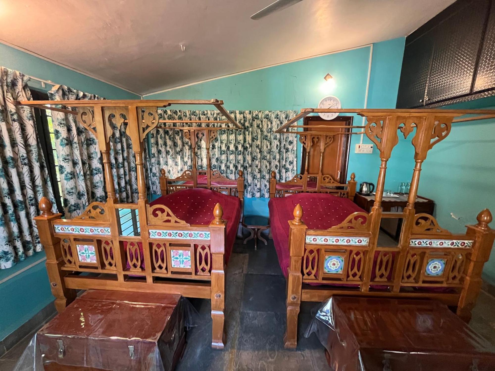 Sharad Baug Homestay Бхудж Экстерьер фото