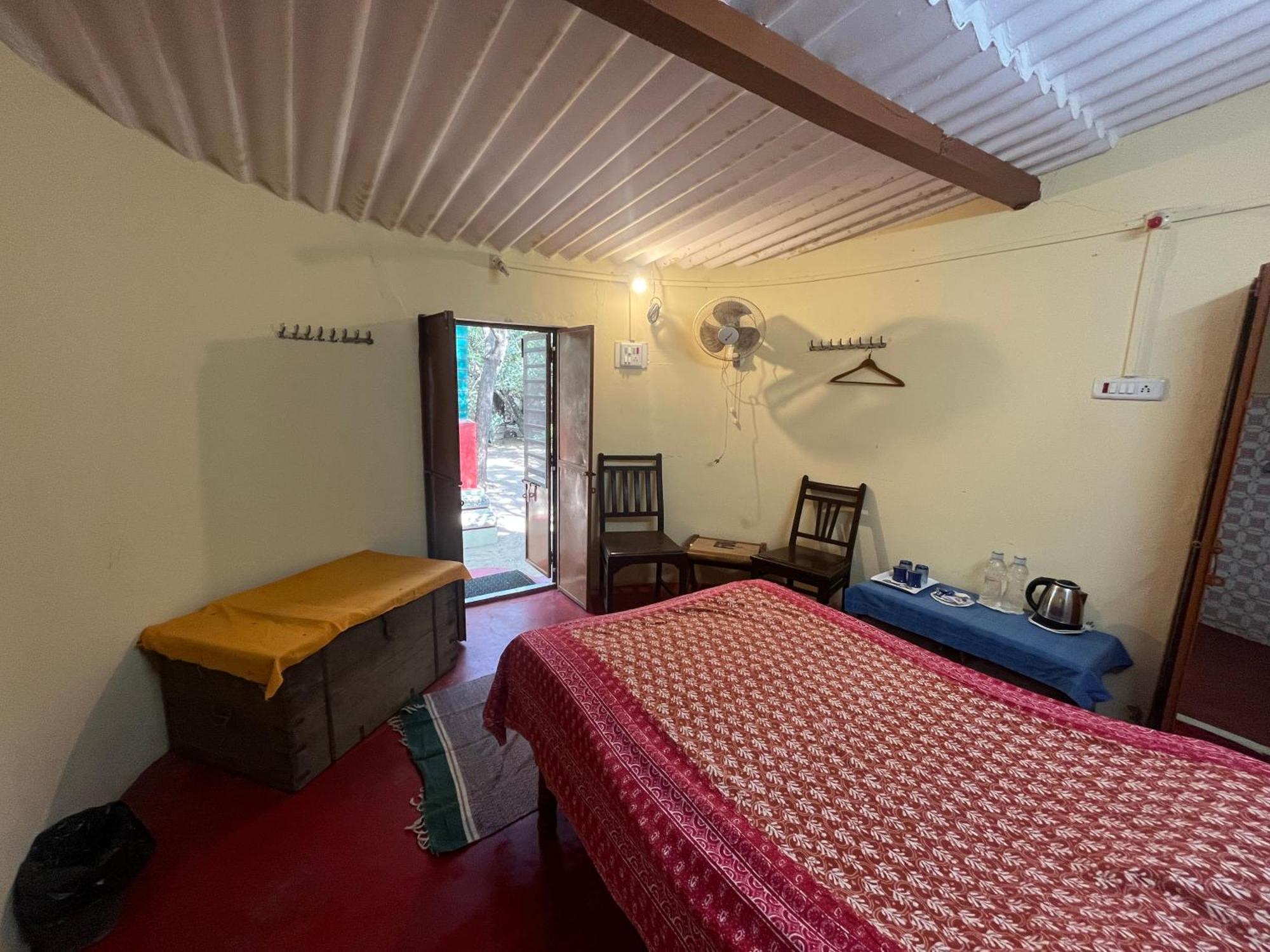 Sharad Baug Homestay Бхудж Экстерьер фото
